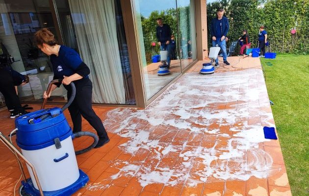 Pastrimi
                                    i thelluar i Shtëpisë